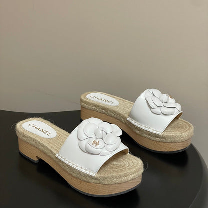 CC 26s Camellia Slippers Beige White Rope Smooth Leather 649401