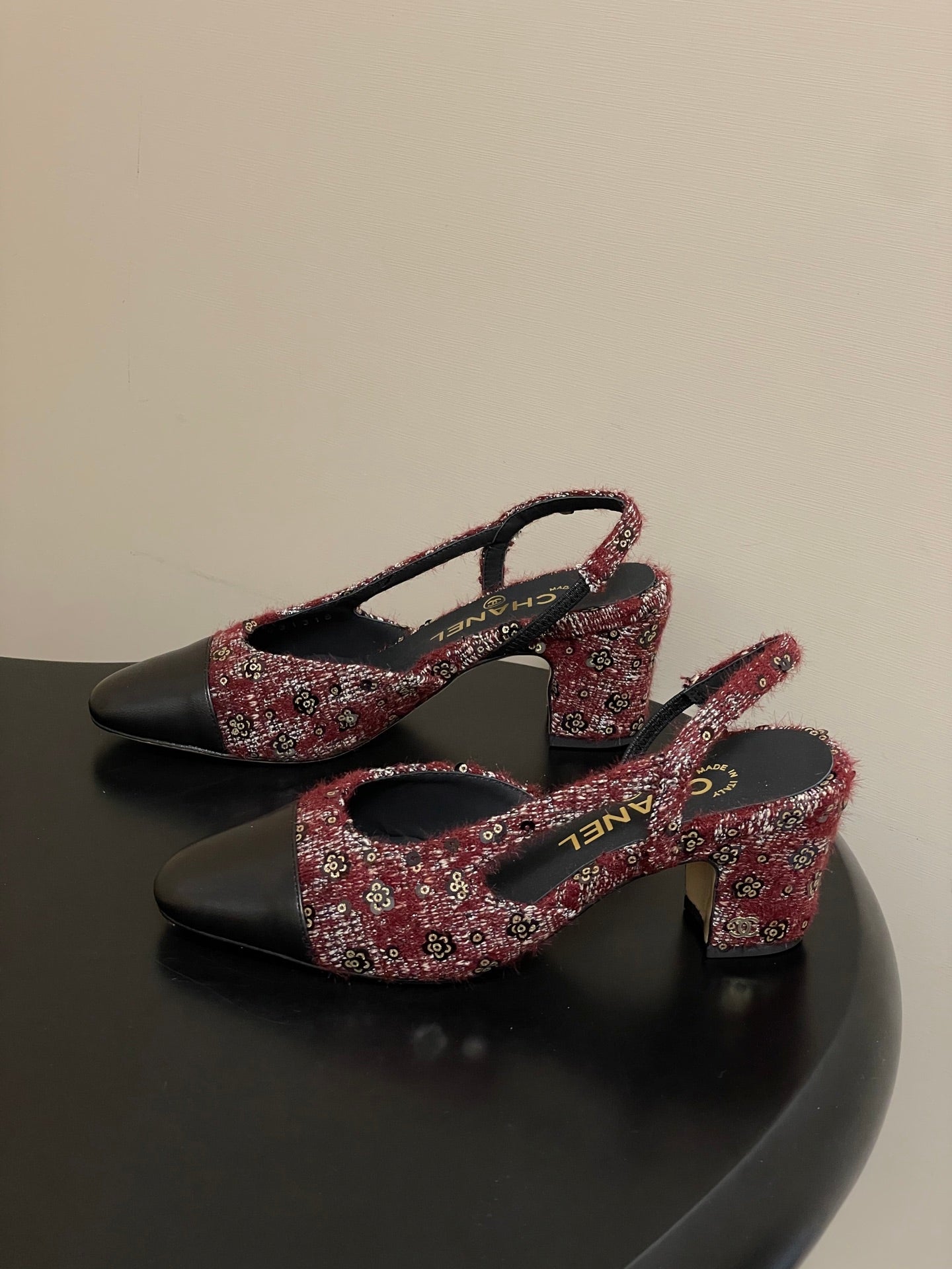 CC 26s Slingback 65 Dark Red Black Tweed Sheepskin 649423