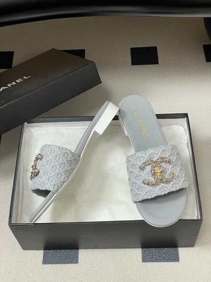 CC 26s Flat Slippers Gray Fabric Sheepskin 649489