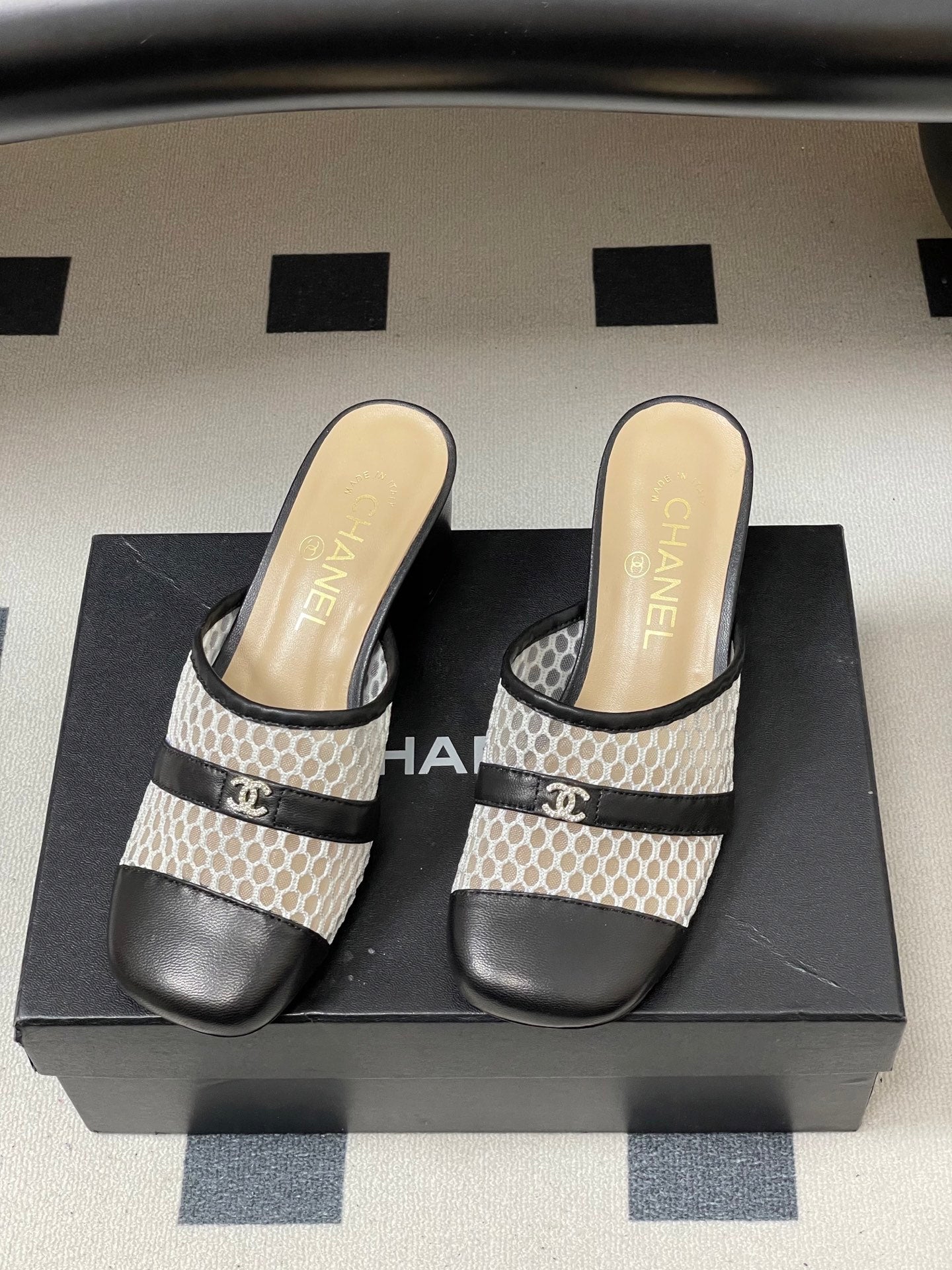 CC 26s High-Heeled Mules 65 Black Cowhide 649464