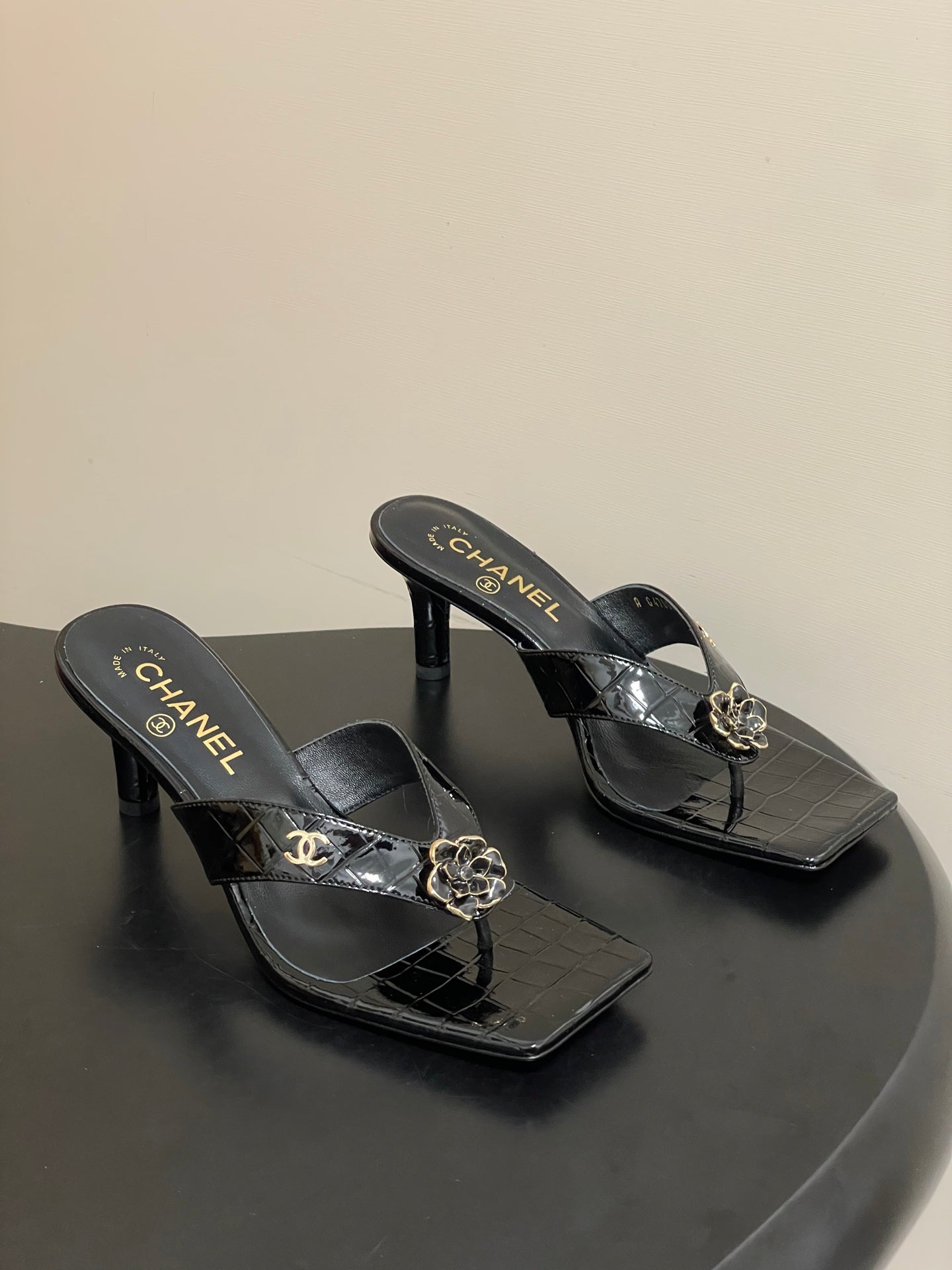 Chanel 2026 Camellia Flip-Flops High-Heeled Cowhide Sheepskin 834726