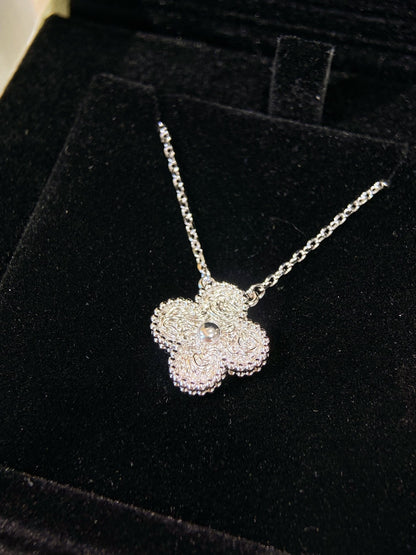VCA Clover Vintage The Lava Foil Necklace