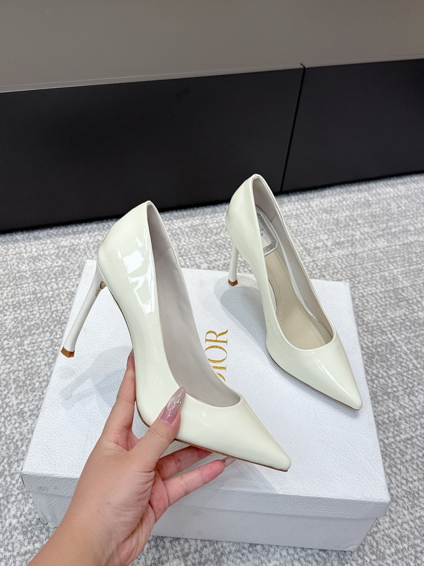 CD 26s High Heels Pump 105 White Patent Leather 661478