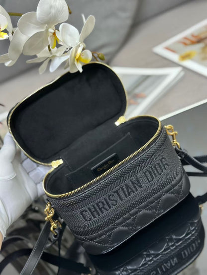 Dior 2026 Vanity Case 18.5cm Lambskin 158275