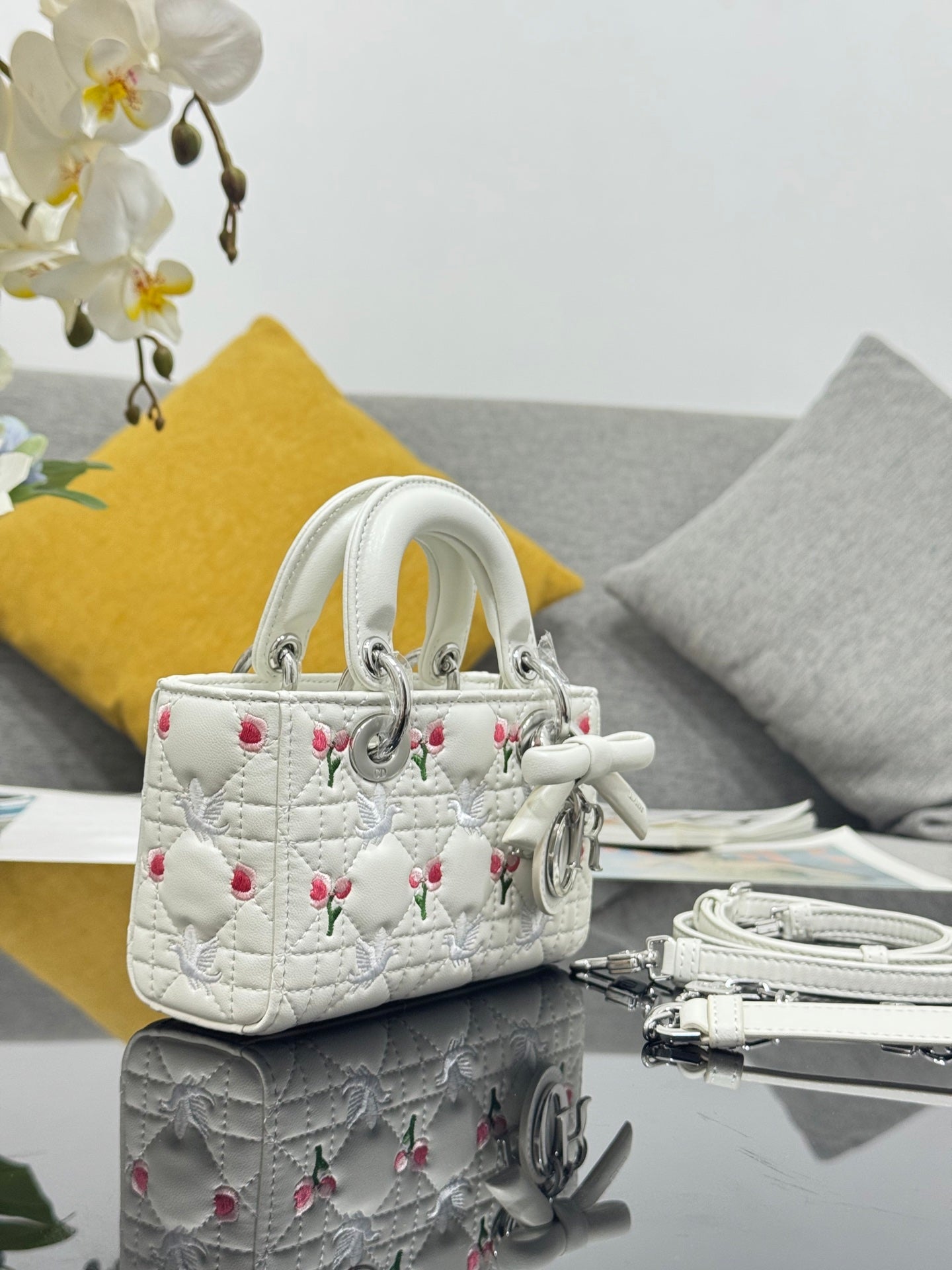 Dior 2026 Lady D-Joy Micro 16cm White Lambskin 158851