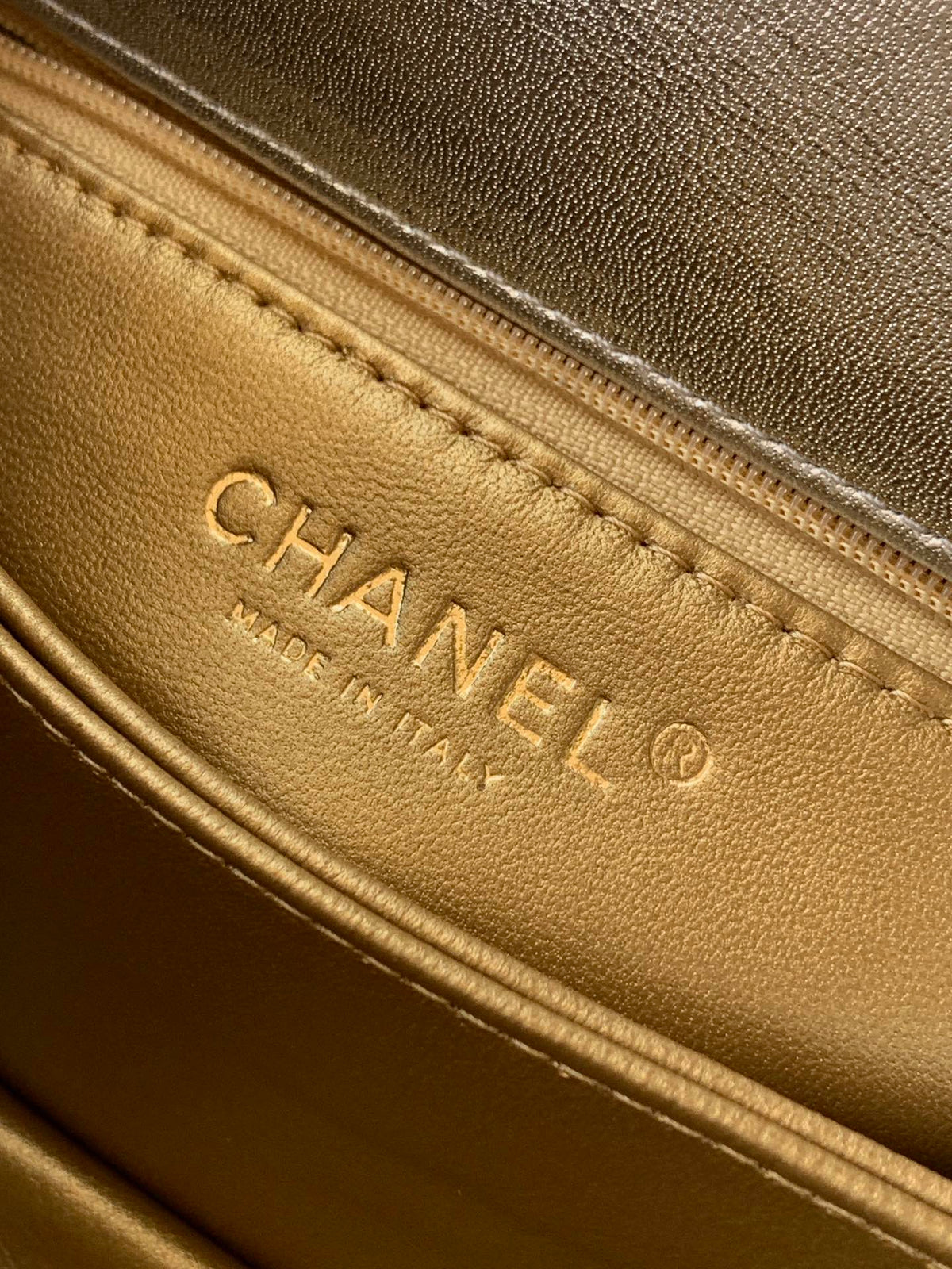 CC Coco Top Handle Bag 23cm Sliver Metalic Quited Leather