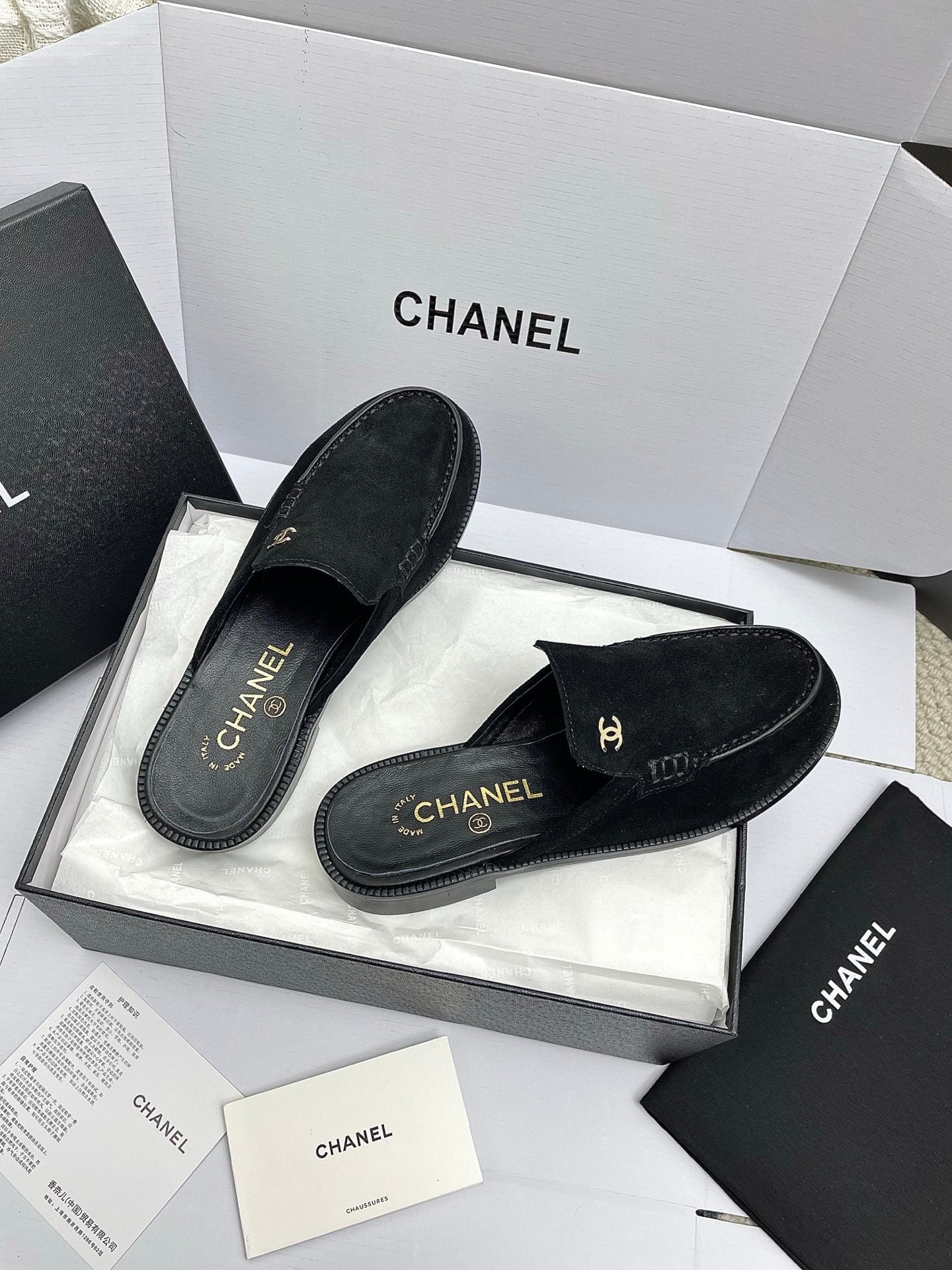 CC 26s Double C Mule Black Suede 645302
