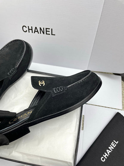 CC 26s Double C Mule Black Suede 645302