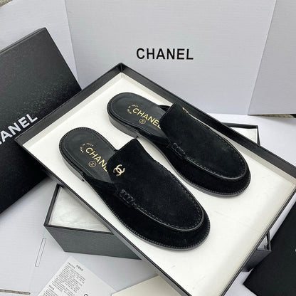 CC 26s Double C Mule Black Suede 645302