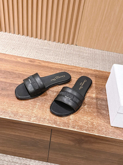 CD 26 Embroidered Slippers Black Cowhide 610279