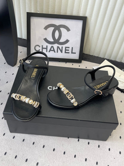 CC 26s Sandals 35 Black Sheepskin Pearls 650100