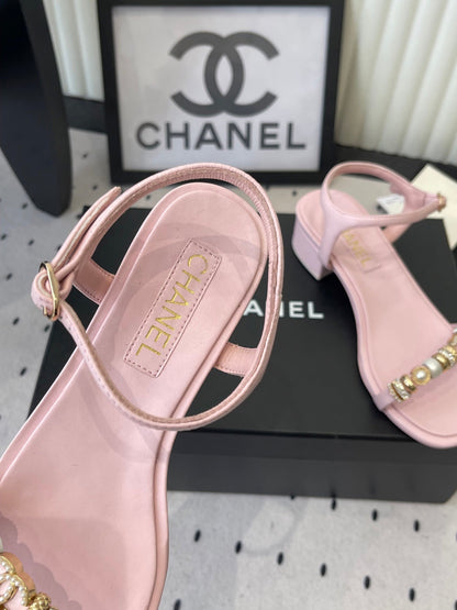 CC 26s Sandals 35 Light Pink Sheepskin Pearls 650101