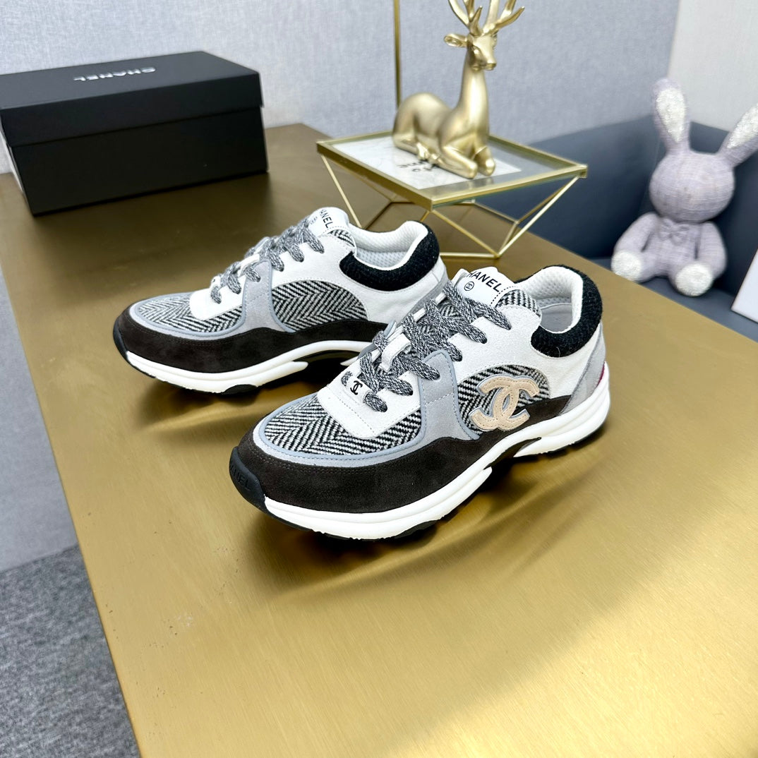 CC 2026 Casual Sneakers Black Gray Suede Canvas 668054