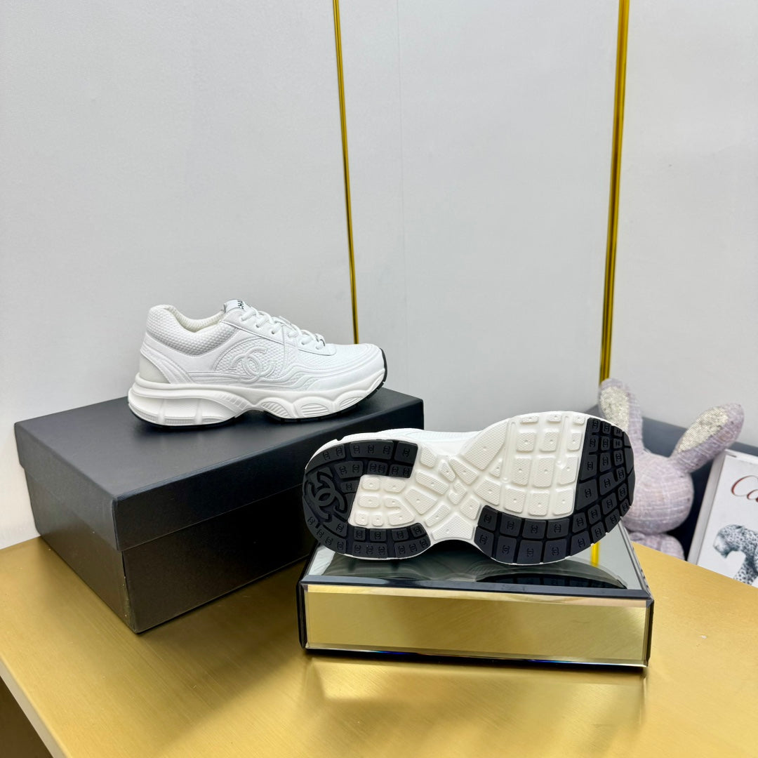 CC Logo Sneakers White Suede Fabric 927346
