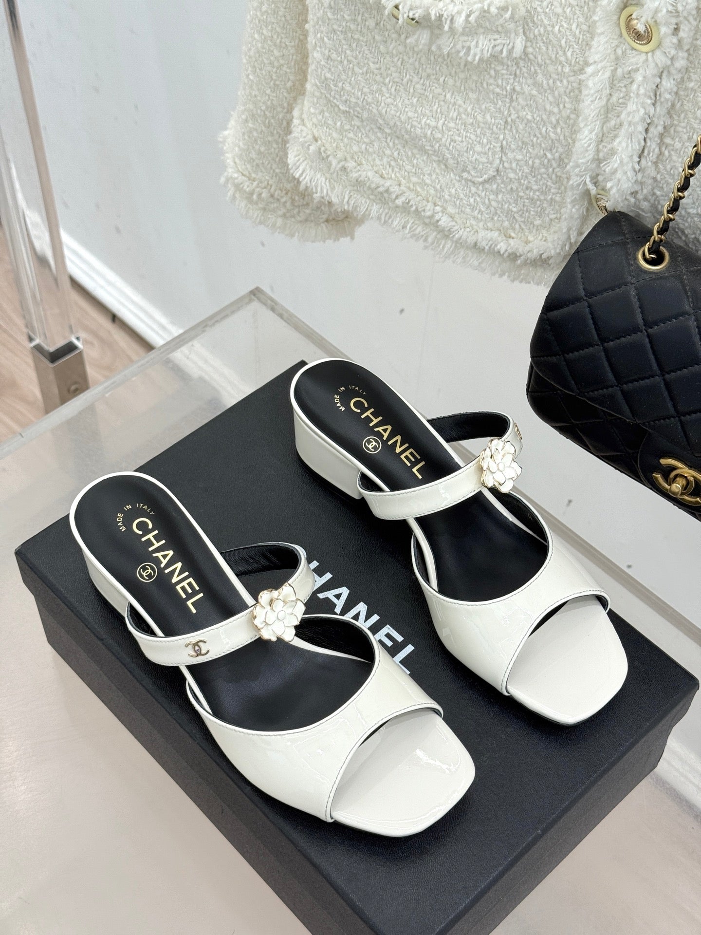 CC 26s High Heeled Sandals 45 White Patent Leather 643029