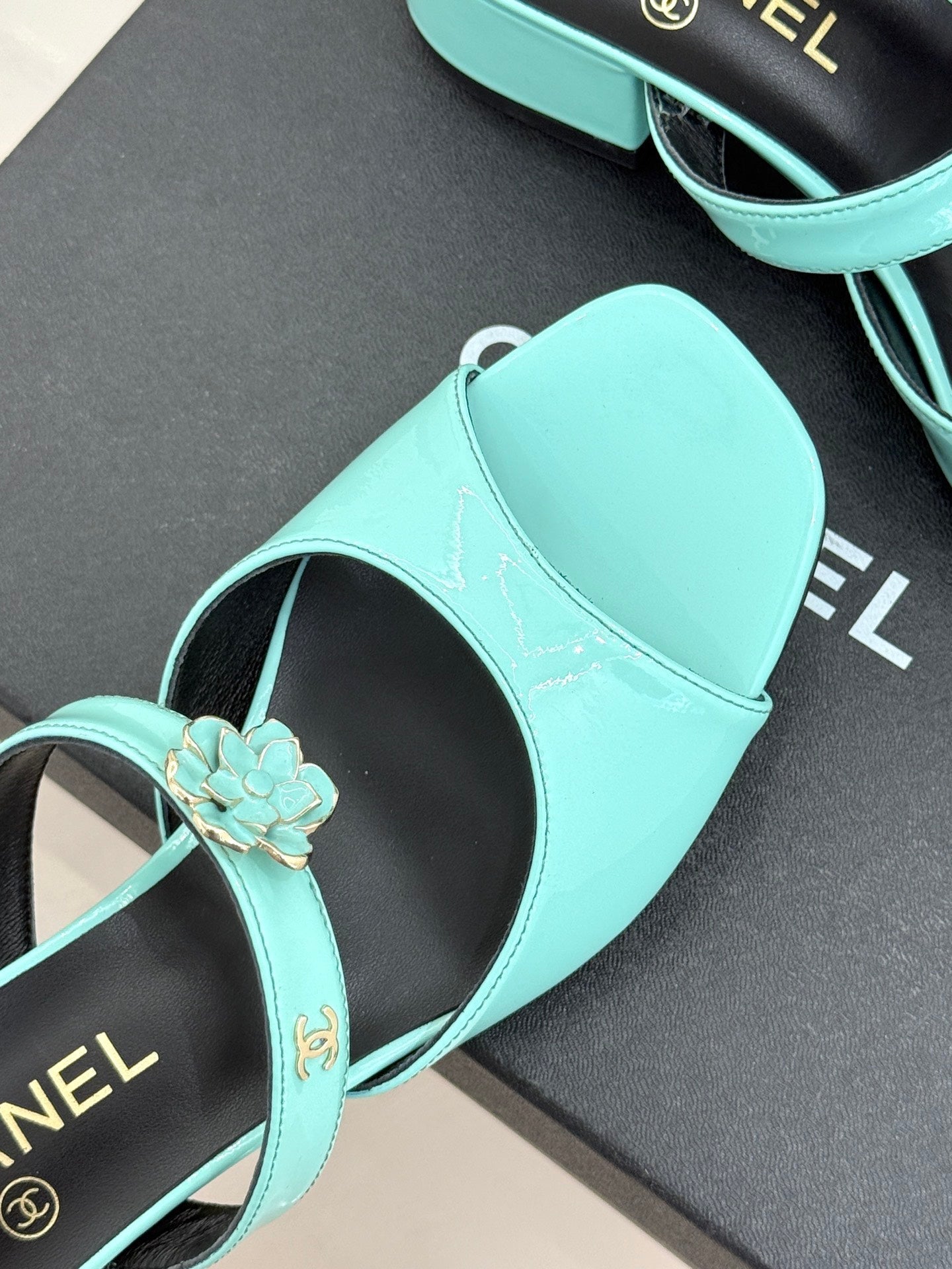 CC 26s High Heeled Sandals 45 Turquoise Patent Leather 643030