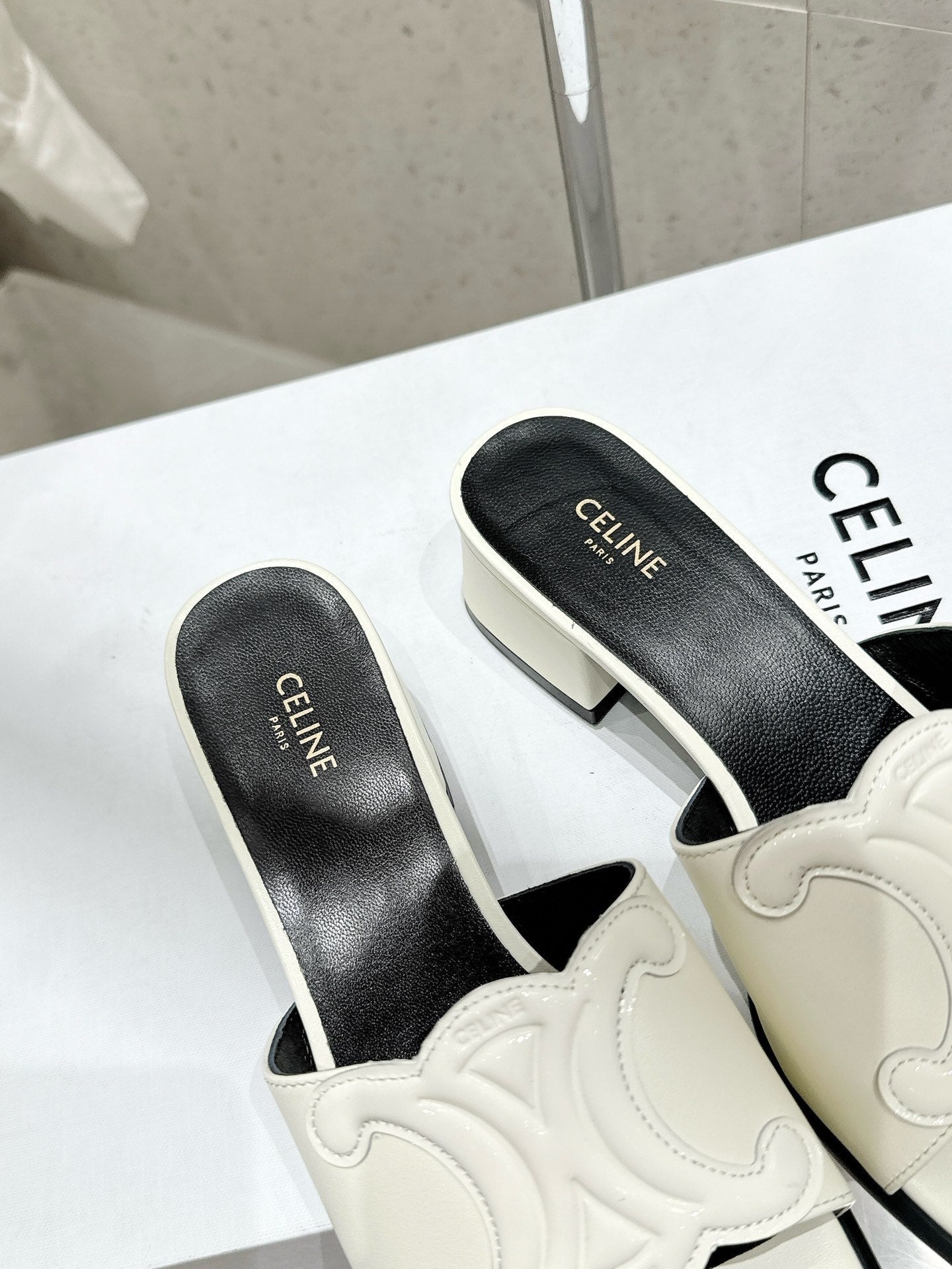 Celine 26 Clémence Mules 30mm Patent Leather 763141