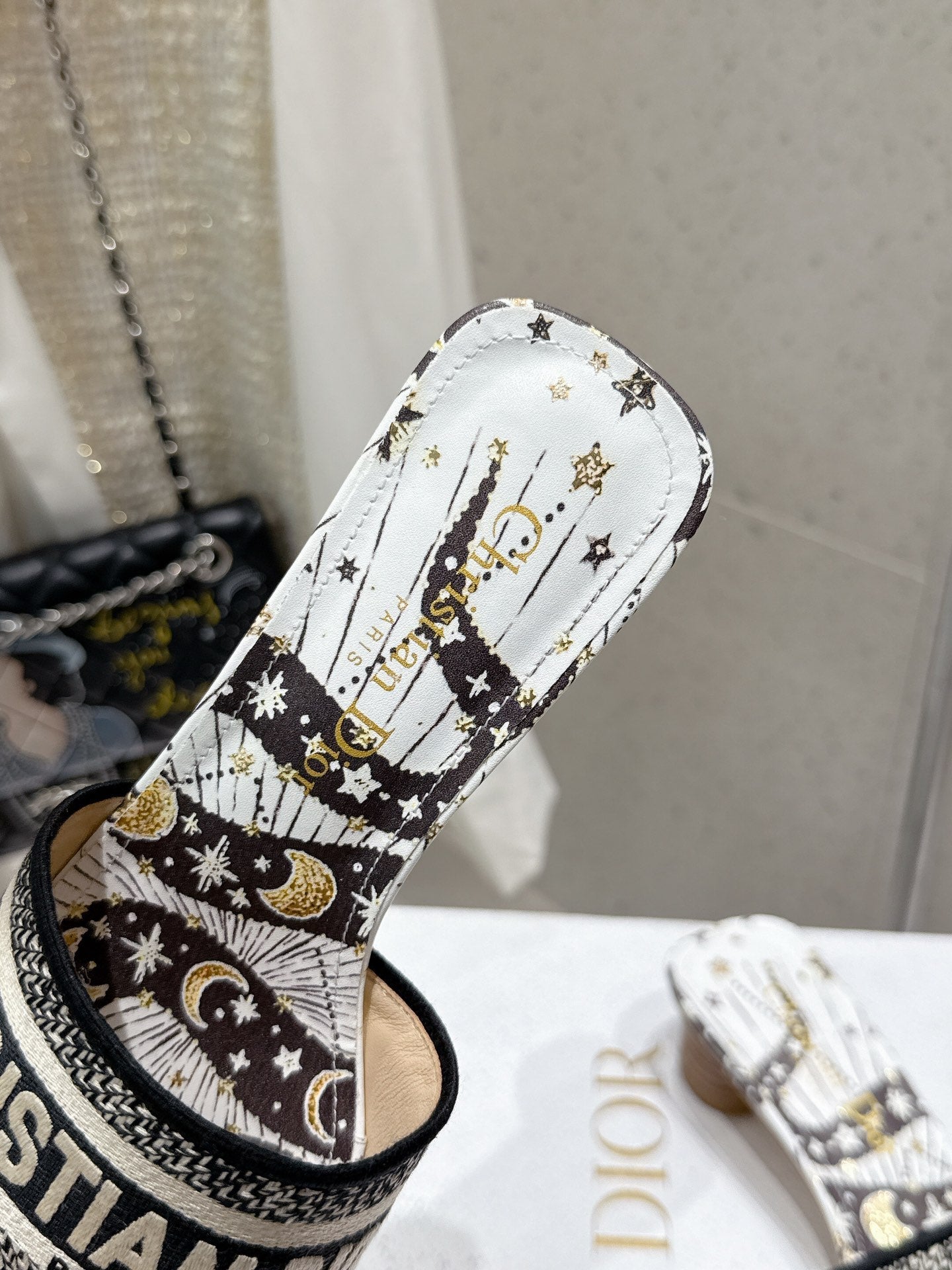 CD 26s Embroidered Flat Slippers White Black  Canvas Leather 636392