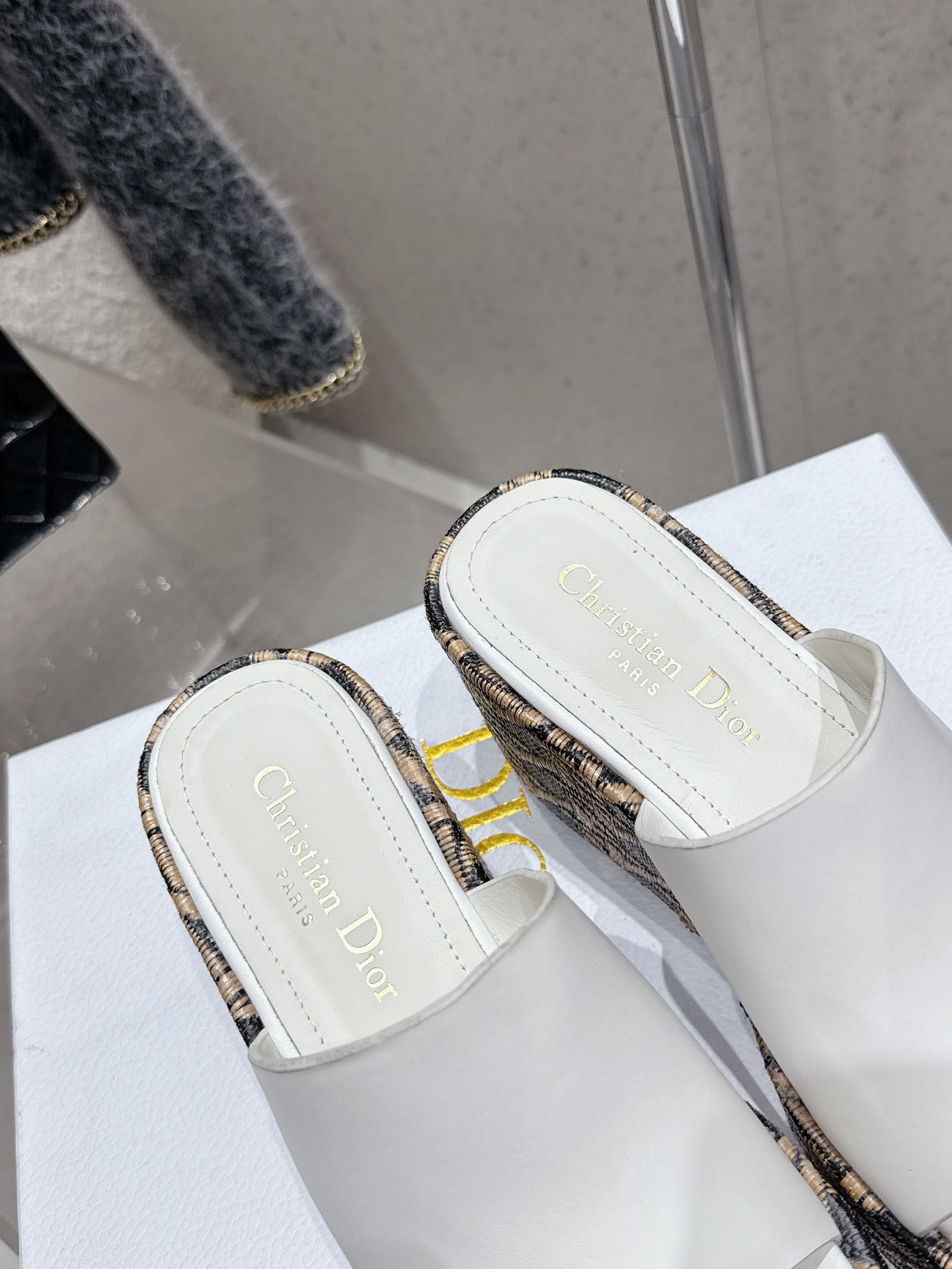 CD 26s Platform Sandal 65 White Black Beige Monogram Leather 636354