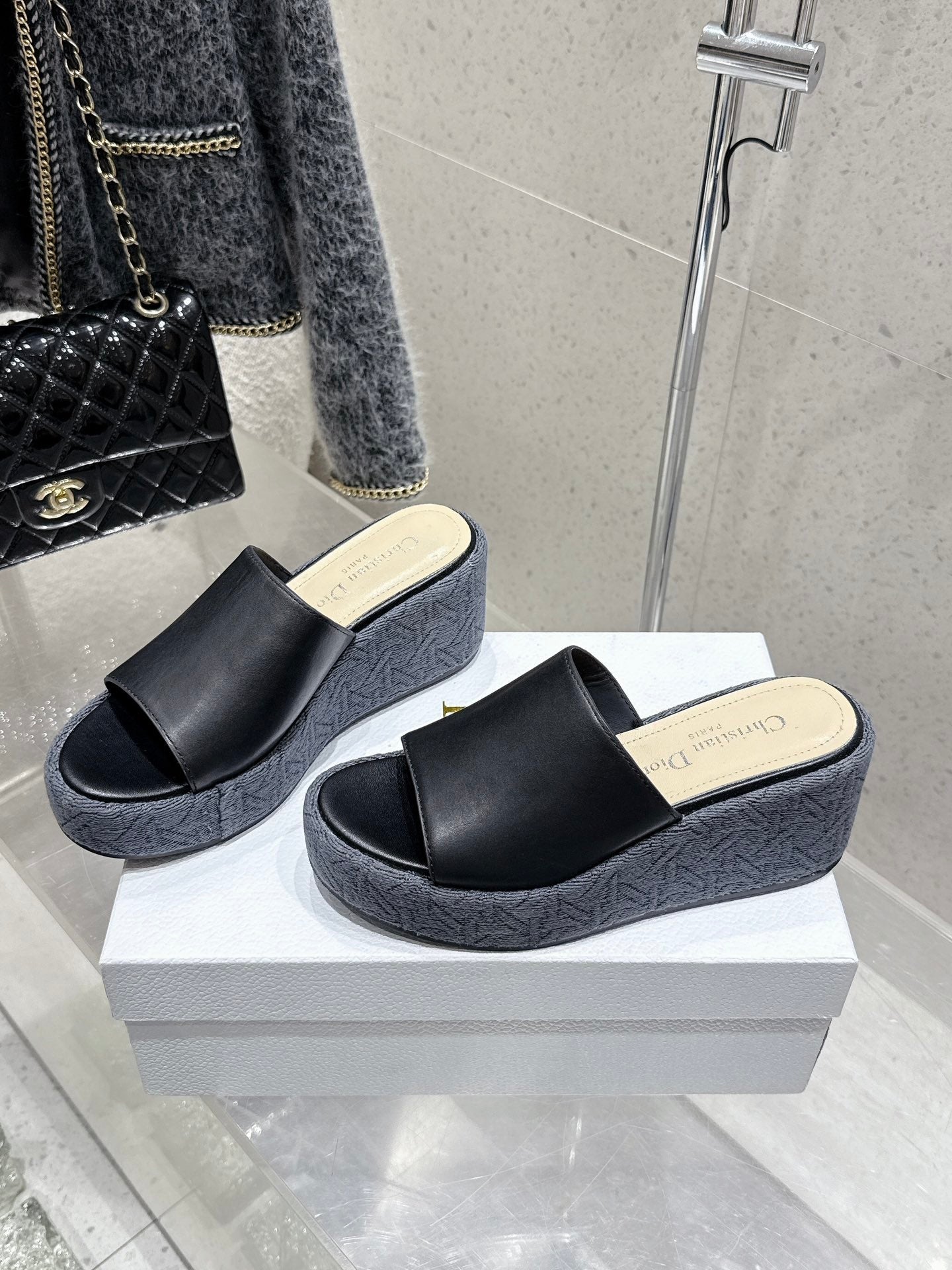 CD 26s Platform Sandal 65 Black Leather 636357