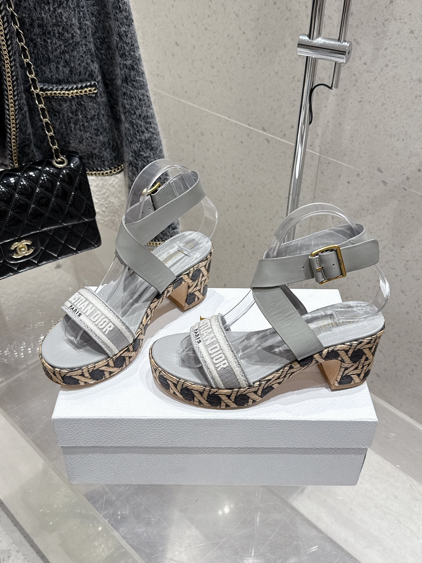CD 26s Platform Sandal 70 Gray Cowhide 636360