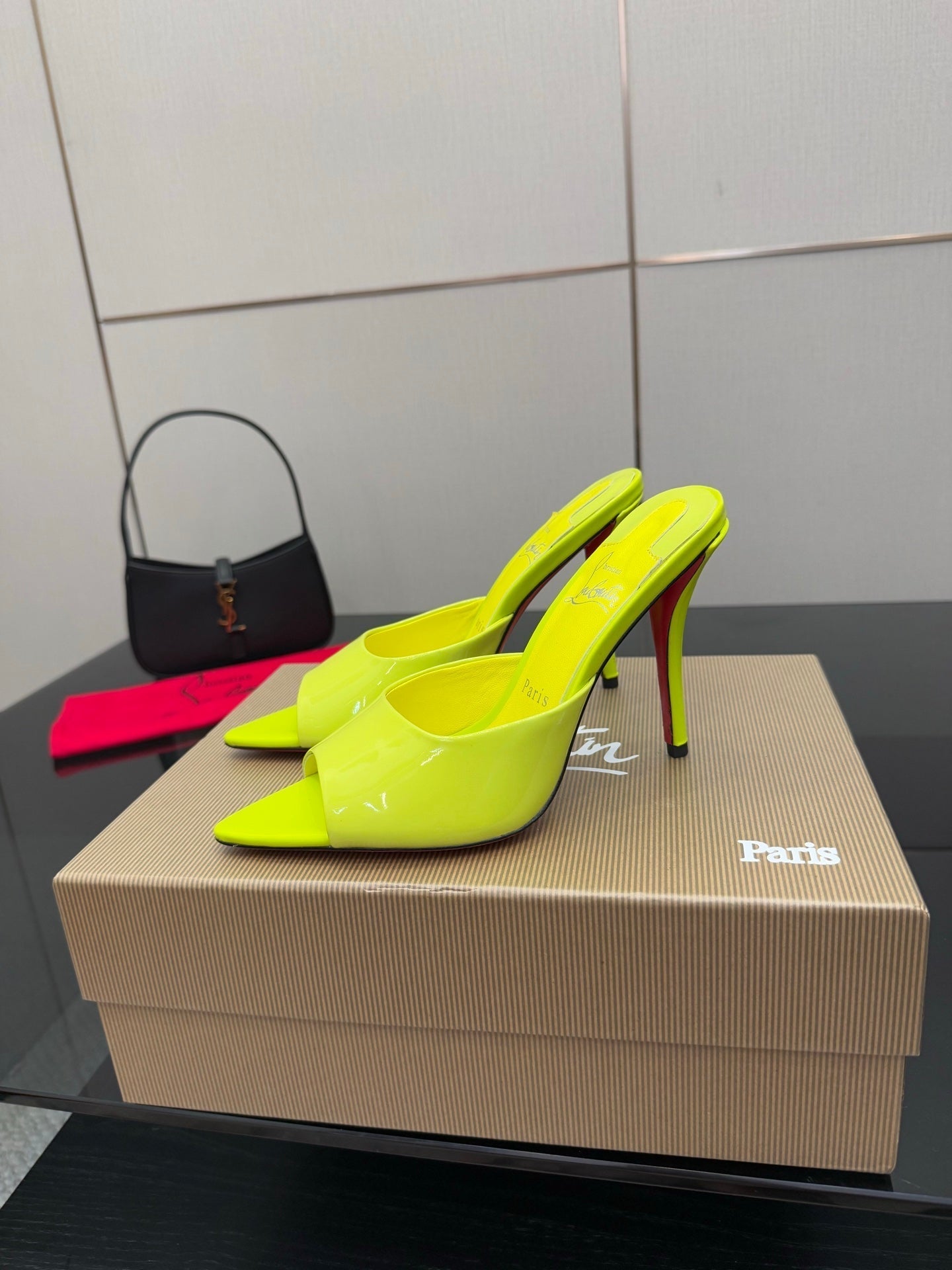 CL 26SS High Heel Sandals 100 Neon Yellow Patent Leather 532170
