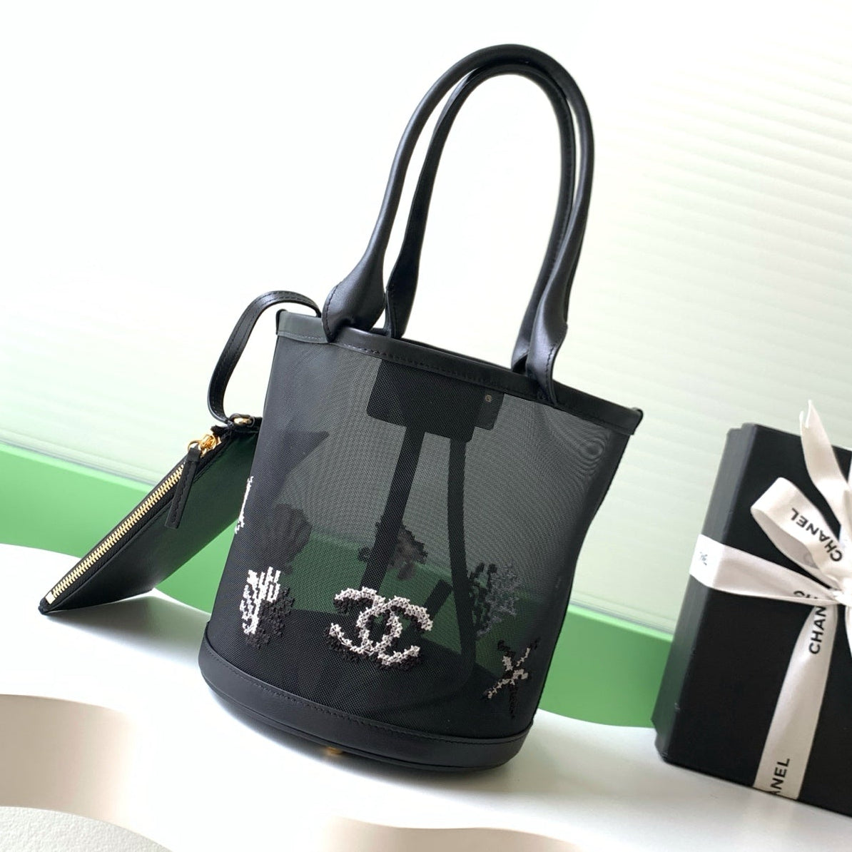 Chanel 2026 Tote Bag 31cm Black Mesh Leather 367729