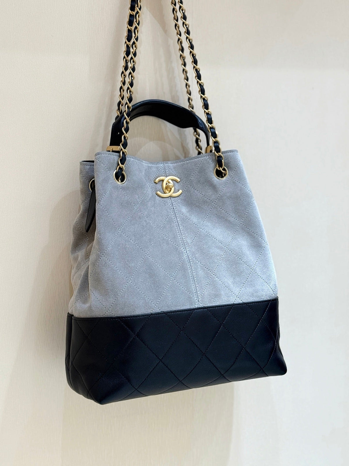CC 25A Hobo 29cm Gray Black Suede Lambskin