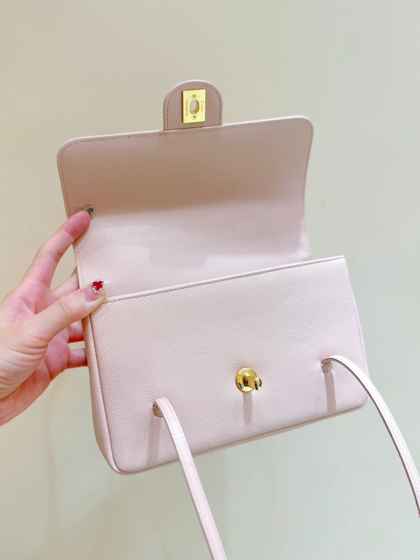 Chanel 26 Shoulder Bag 22cm Pink Caviar Leather 351910