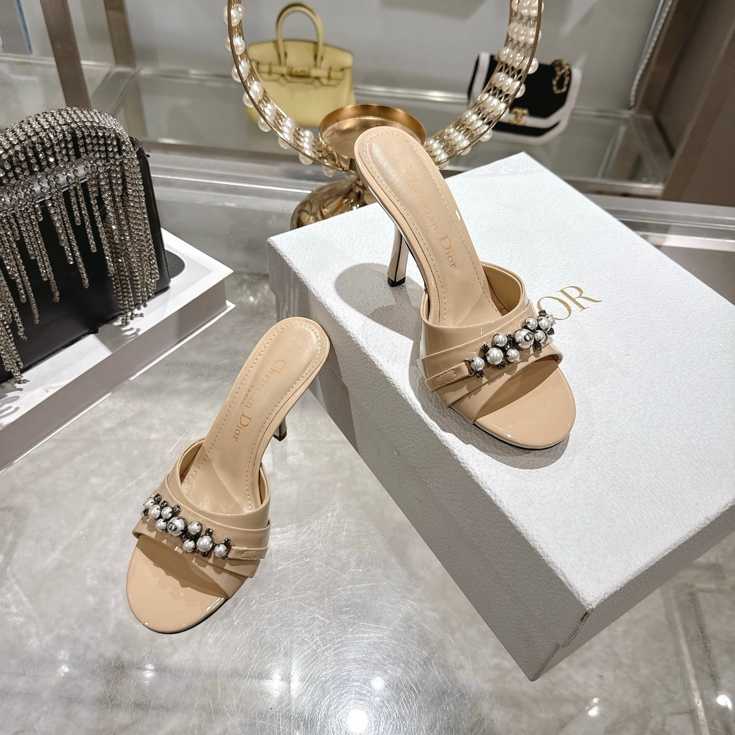 CD 26 High-Heeled Mules 85mm Pearl Beige Patent Leather 592250