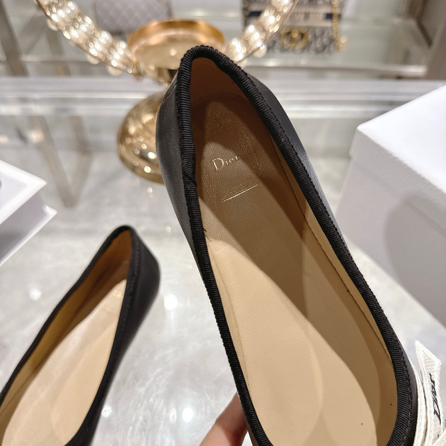CD 26 Bow Ballet Flat Embroidered Sheepskin