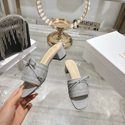CD 26s Slippers Gray Beige Sheepskin 679865