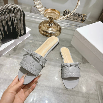 CD 26s Slippers Gray Beige Sheepskin 679865