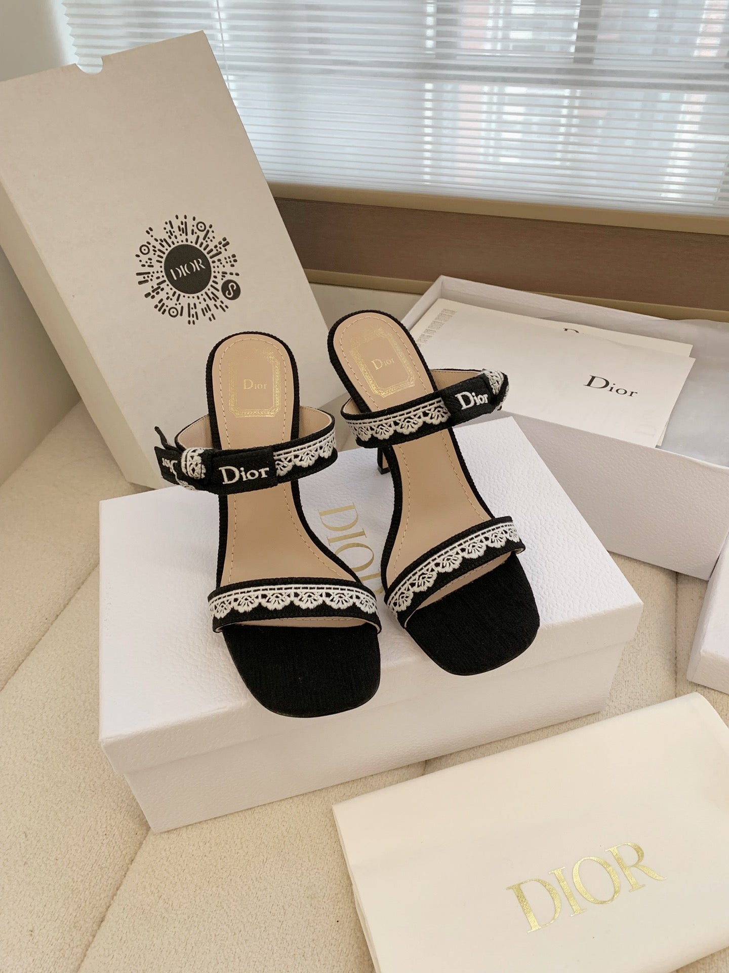 CD 26s High Heel Sandal 100 Black Canvas Sheepskin  664176