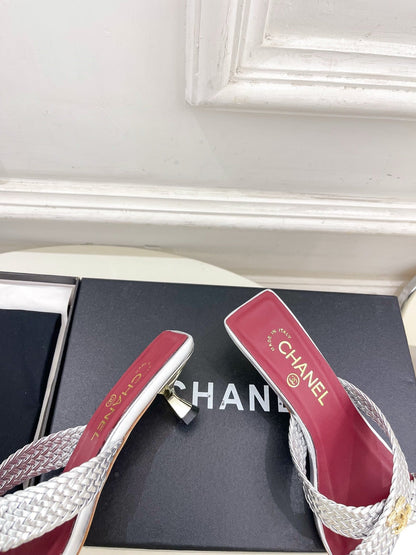 Chanel 2026 Kitten Heel Slippers Leather Sheepskin 831530