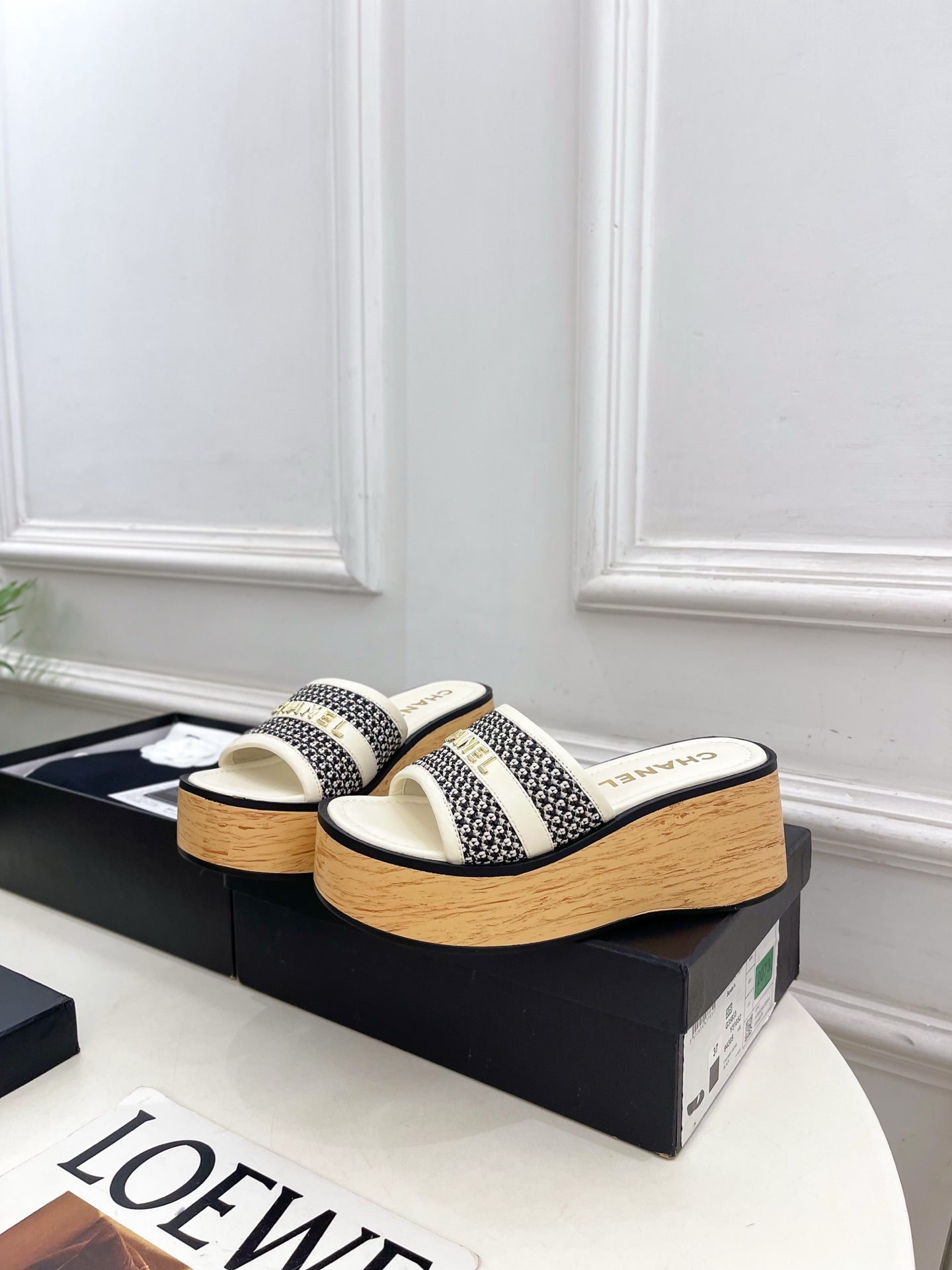 Chanel 2026 Woven Platform Slippers Sheepskin 831534