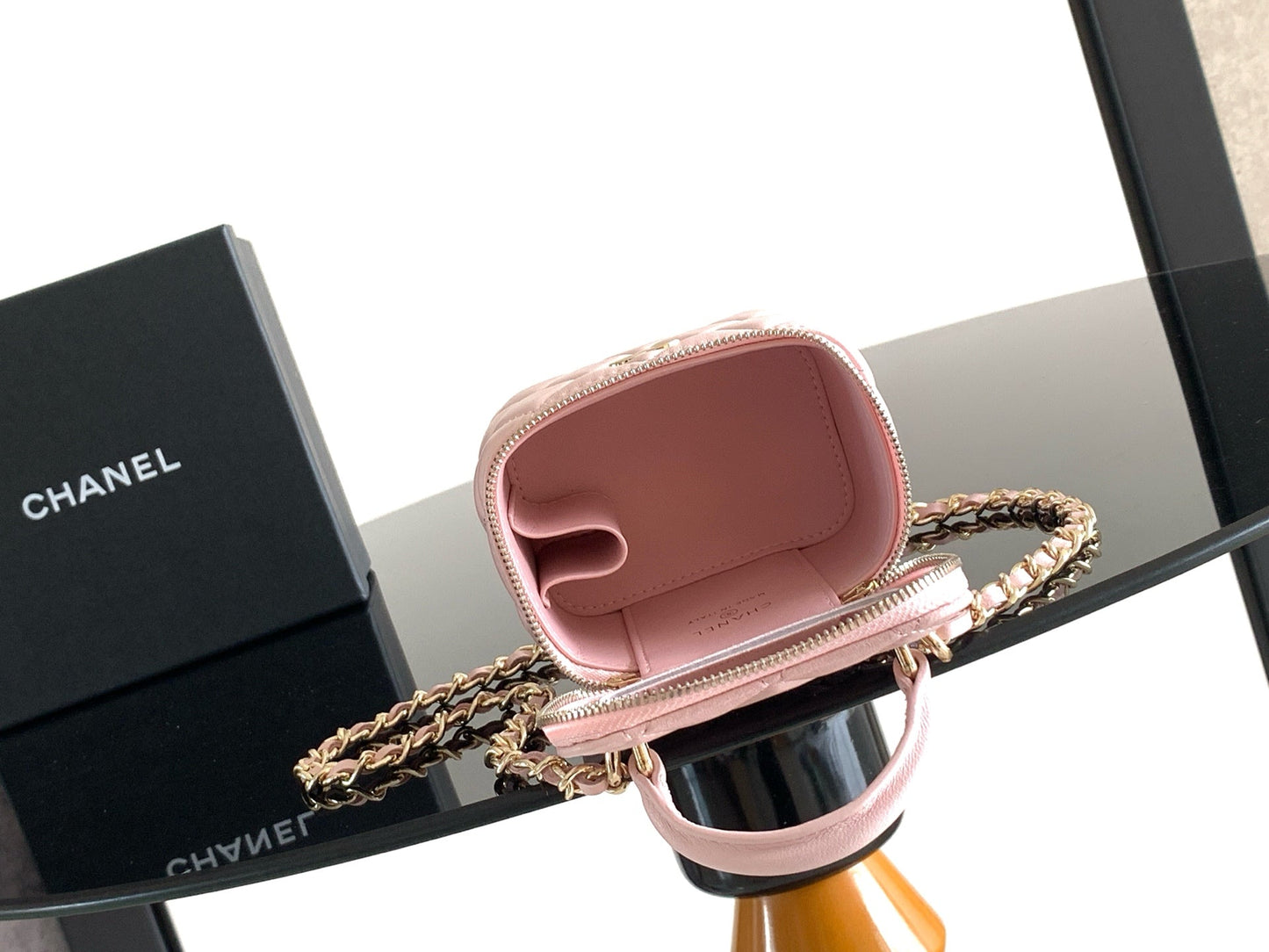Chanel 2026 Chain Handle Makeup Bag 11cm Lambskin