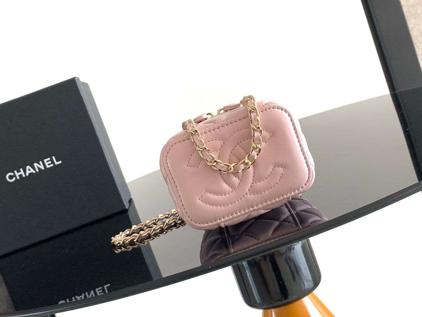 Chanel 2026 Chain Handle Makeup Bag 11cm Lambskin