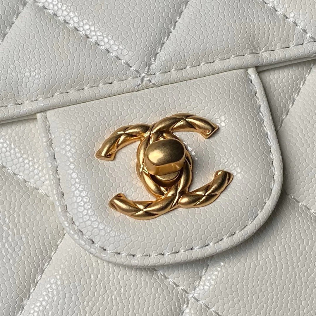 CC  25S FLAP BAG 21 CM IN CREAM WHITE GRAINED LAMBSKIN WITH TOP HANDLE