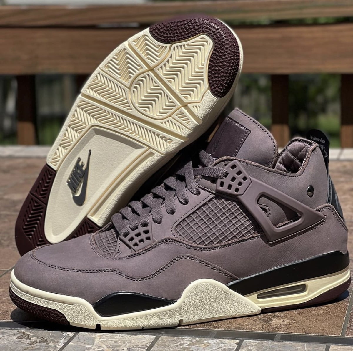 Jordan 4 Retro A Ma Maniére Violet Ore Sneakers - Archive Edition